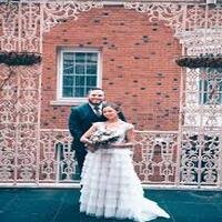 Why do you like to hire professional photographers for your wedding in New York?