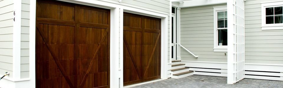 Few Reasons to Hire Professional for having the Best Garage Door Repair in Columbia