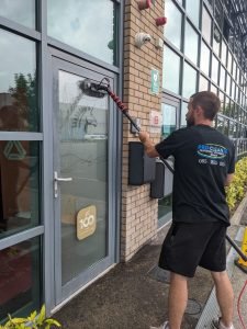 exterior building cleaning