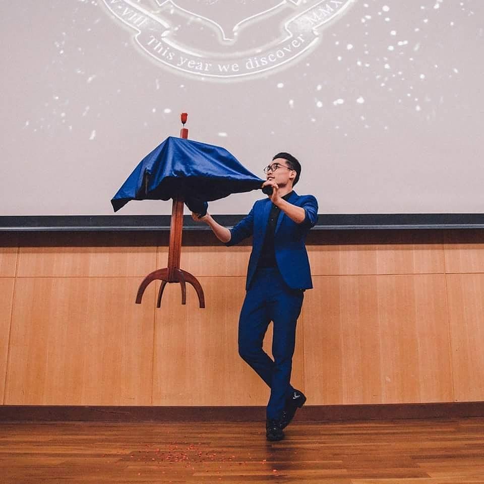 Unveiling Magic: How to Hire the Best Magician for Magician Show in Singapore
